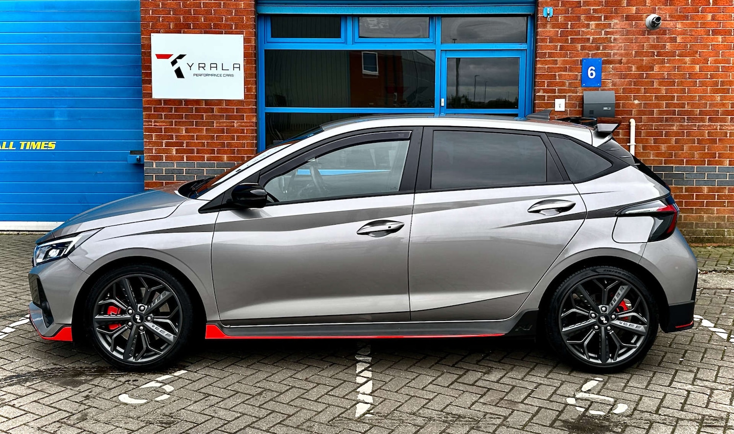 Used Hyundai i20 2023 for sale - 76372232: Photo 2
