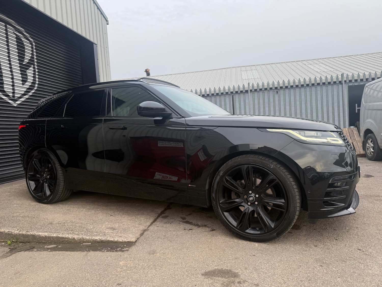 Used Land Rover Range Rover Velar 2017 for sale - 77992026: Photo 10