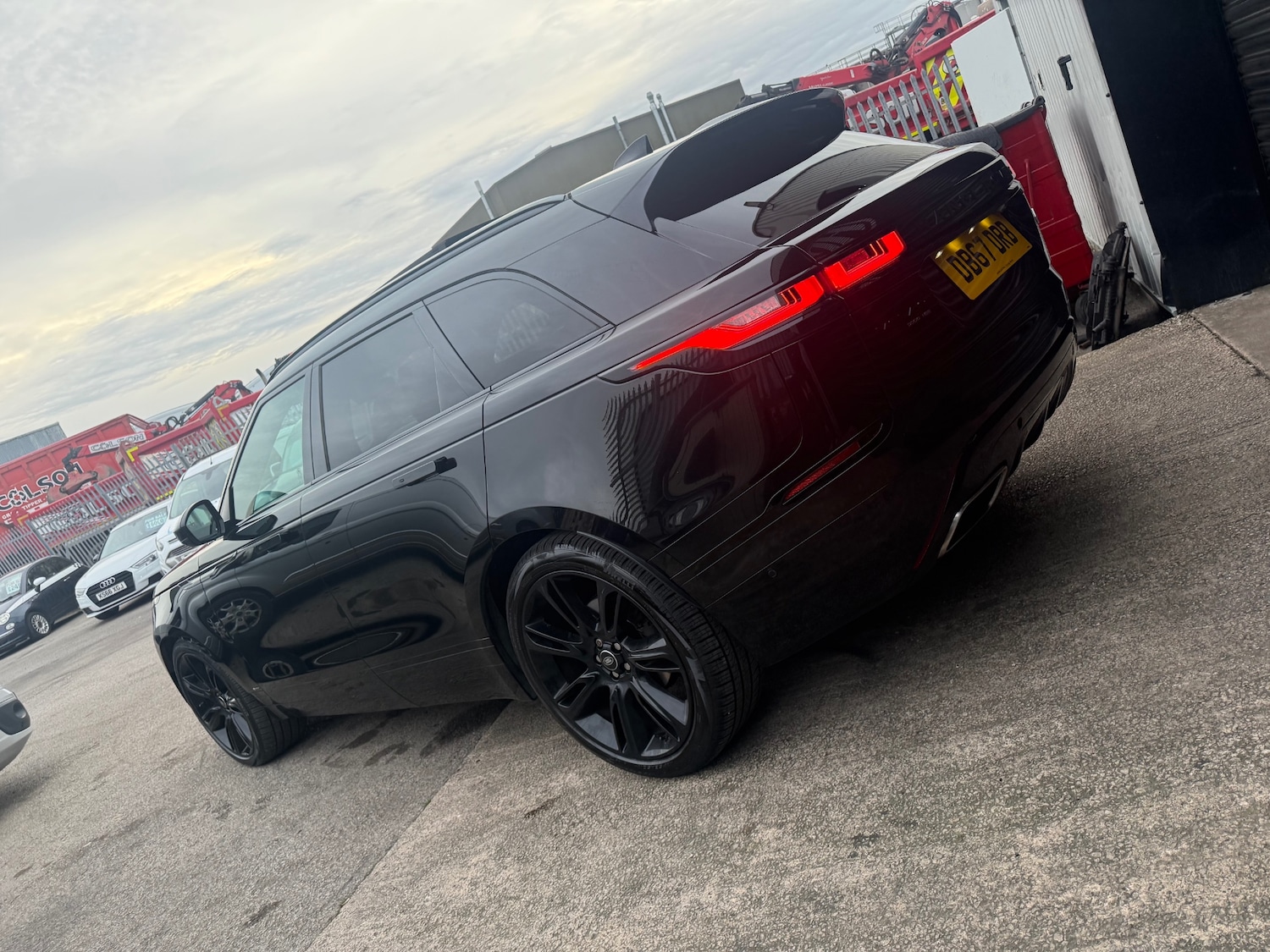 Used Land Rover Range Rover Velar 2017 for sale - 77992026: Photo 11