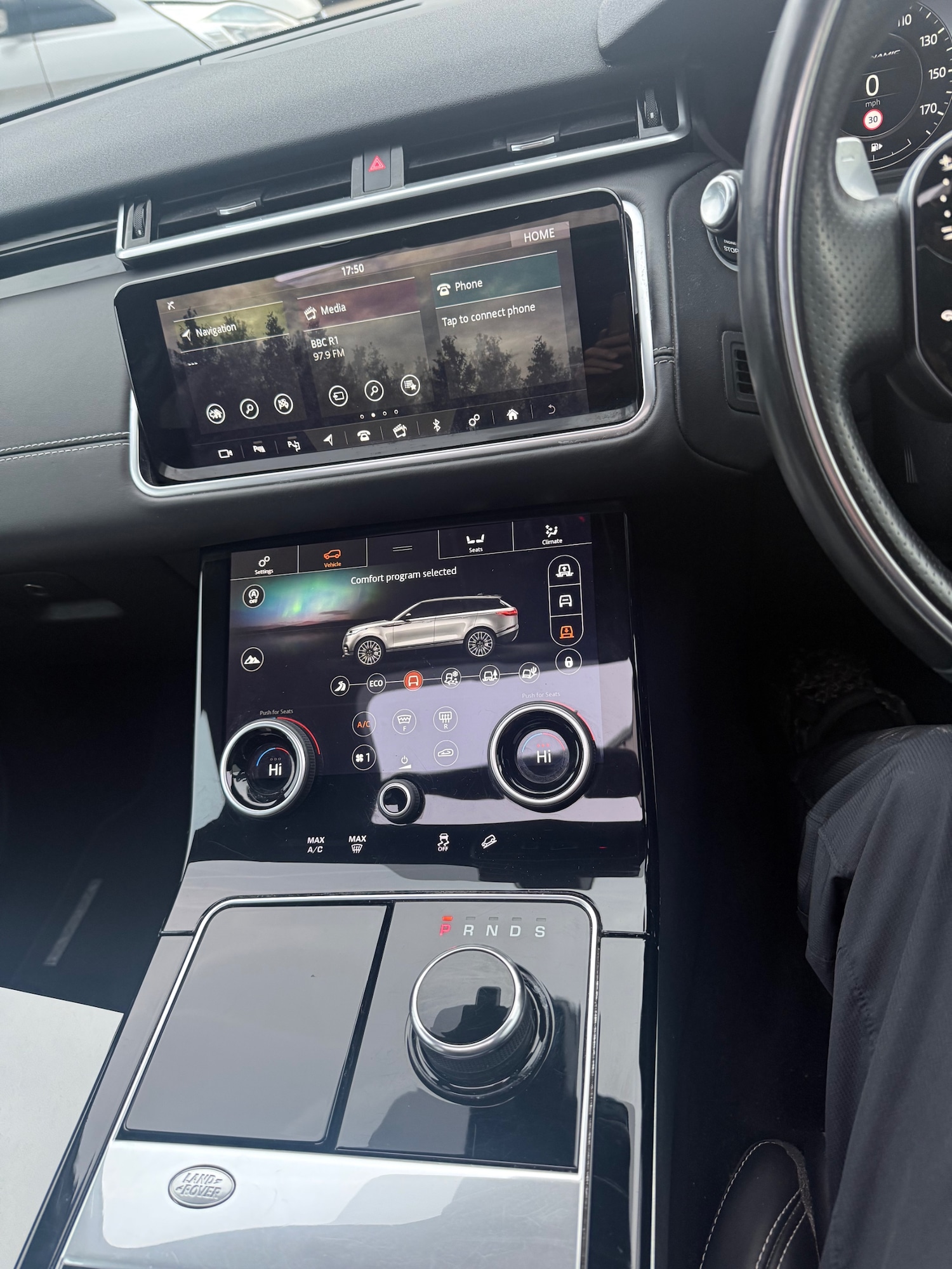 Used Land Rover Range Rover Velar 2017 for sale - 77992026: Photo 3