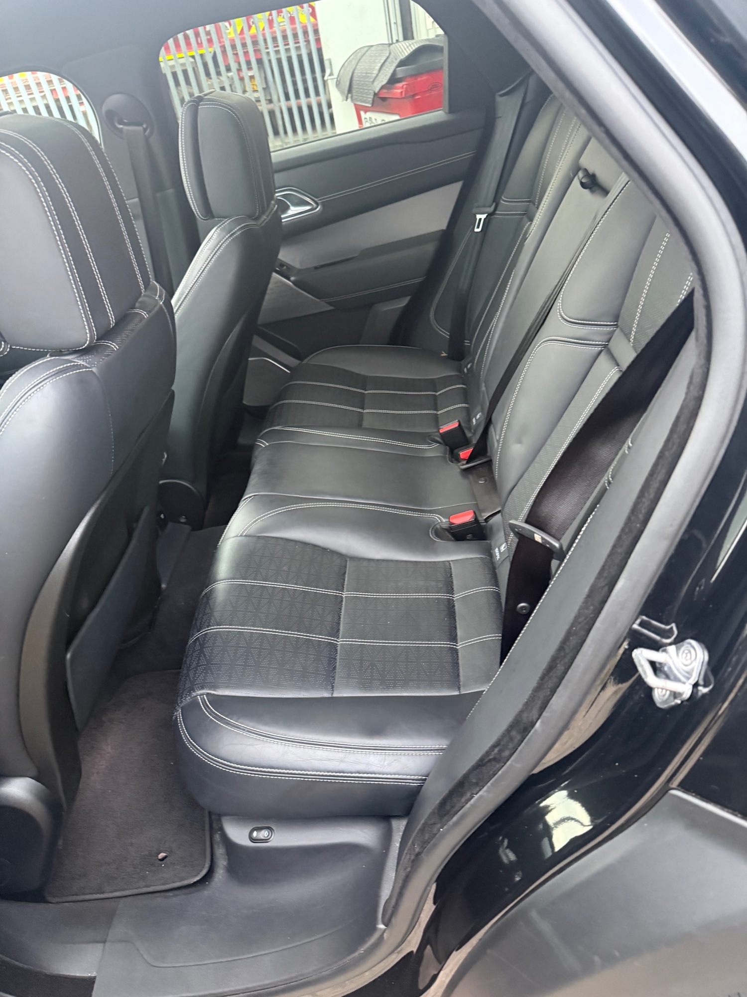 Used Land Rover Range Rover Velar 2017 for sale - 77992026: Photo 7