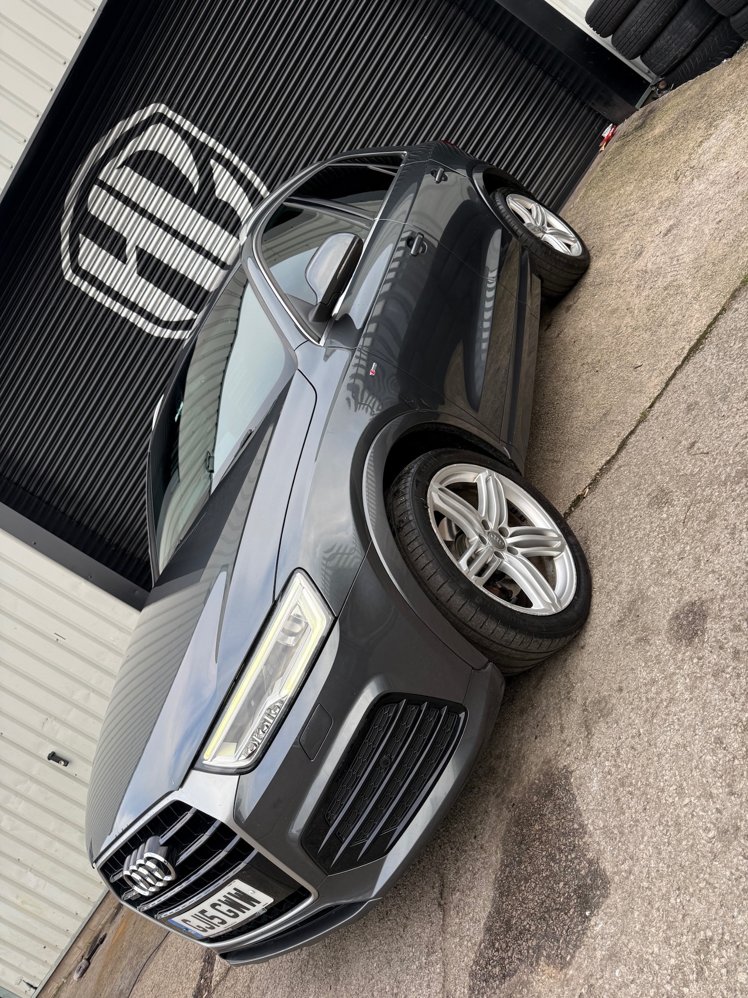 Used Audi Q3 2015 for sale - 77303350: Photo 2