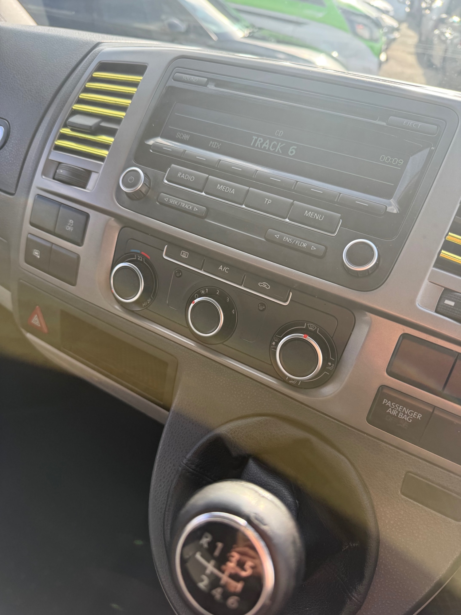 Used Volkswagen Transporter 2013 for sale - 77743014: Photo 4