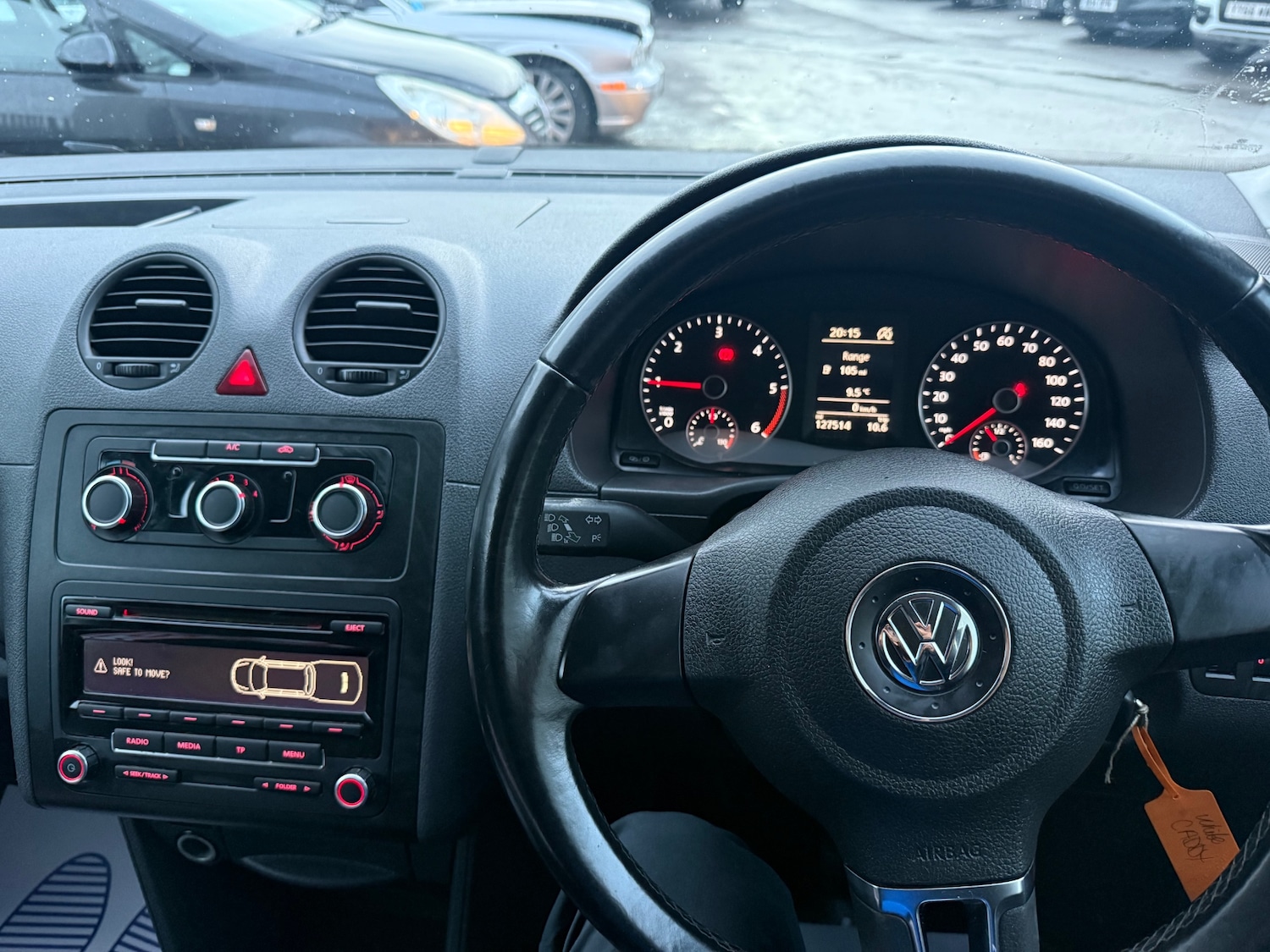 Used Volkswagen Caddy 2015 for sale - 77303117: Photo 2