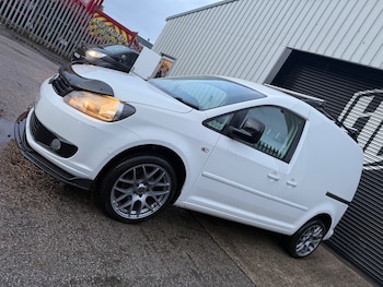 Used Volkswagen Caddy 2015 for sale - 77303117: Photo