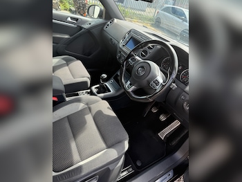 Used Volkswagen Tiguan 2015 for sale - 75356769: Photo
