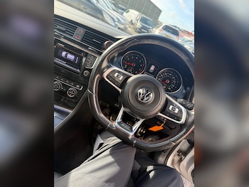 Used Volkswagen Golf 2013 for sale - 77637066: Photo