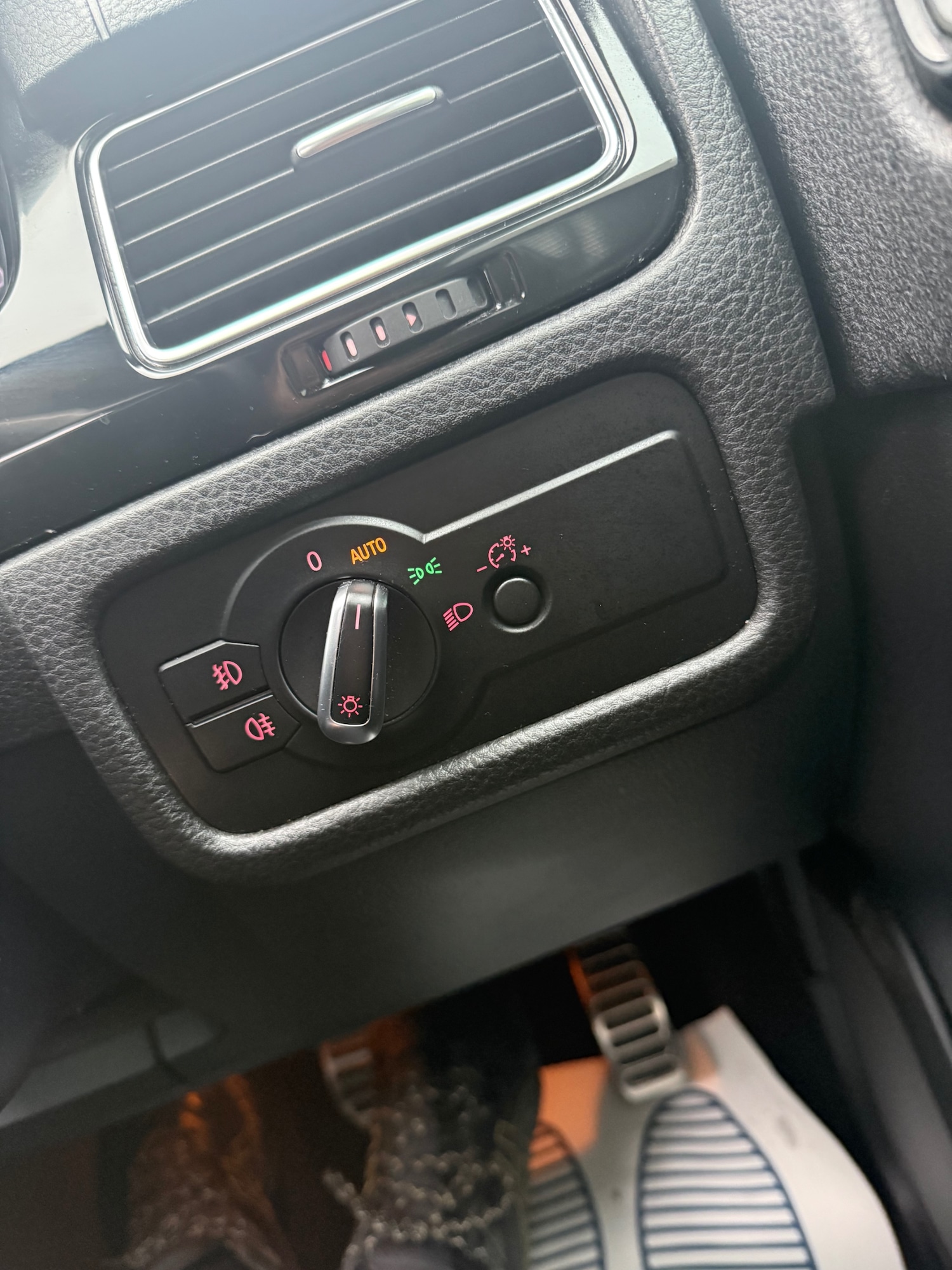 Used Volkswagen Touareg 2013 for sale - 77370941: Photo 5