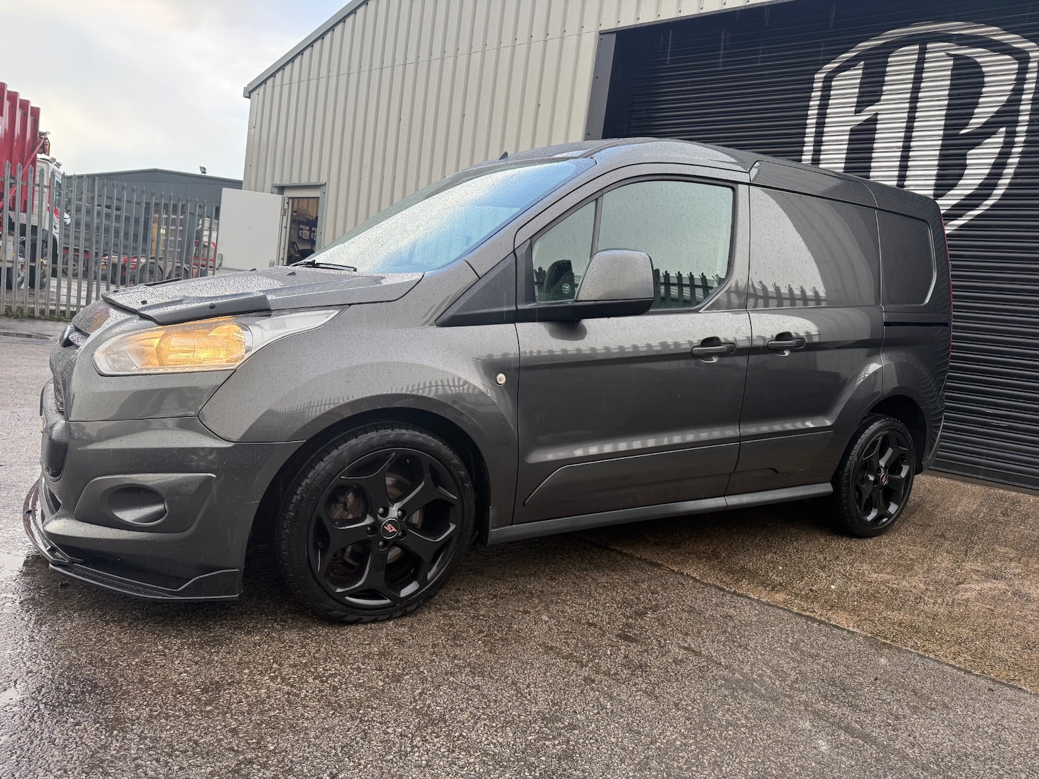 Used Ford Transit Connect 2017 for sale - 77303338: Photo 2
