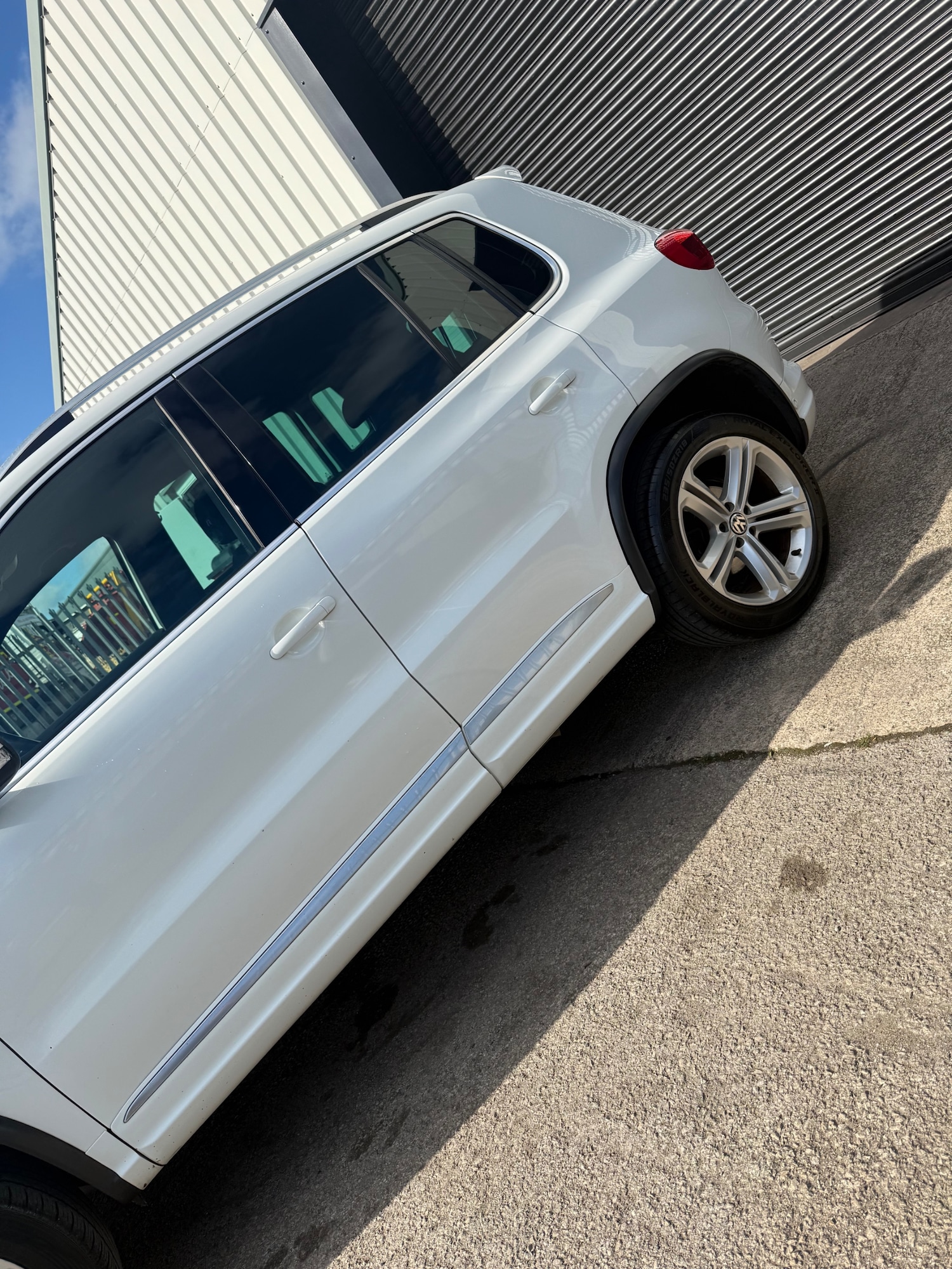 Used Volkswagen Tiguan 2014 for sale - 78081430: Photo 3