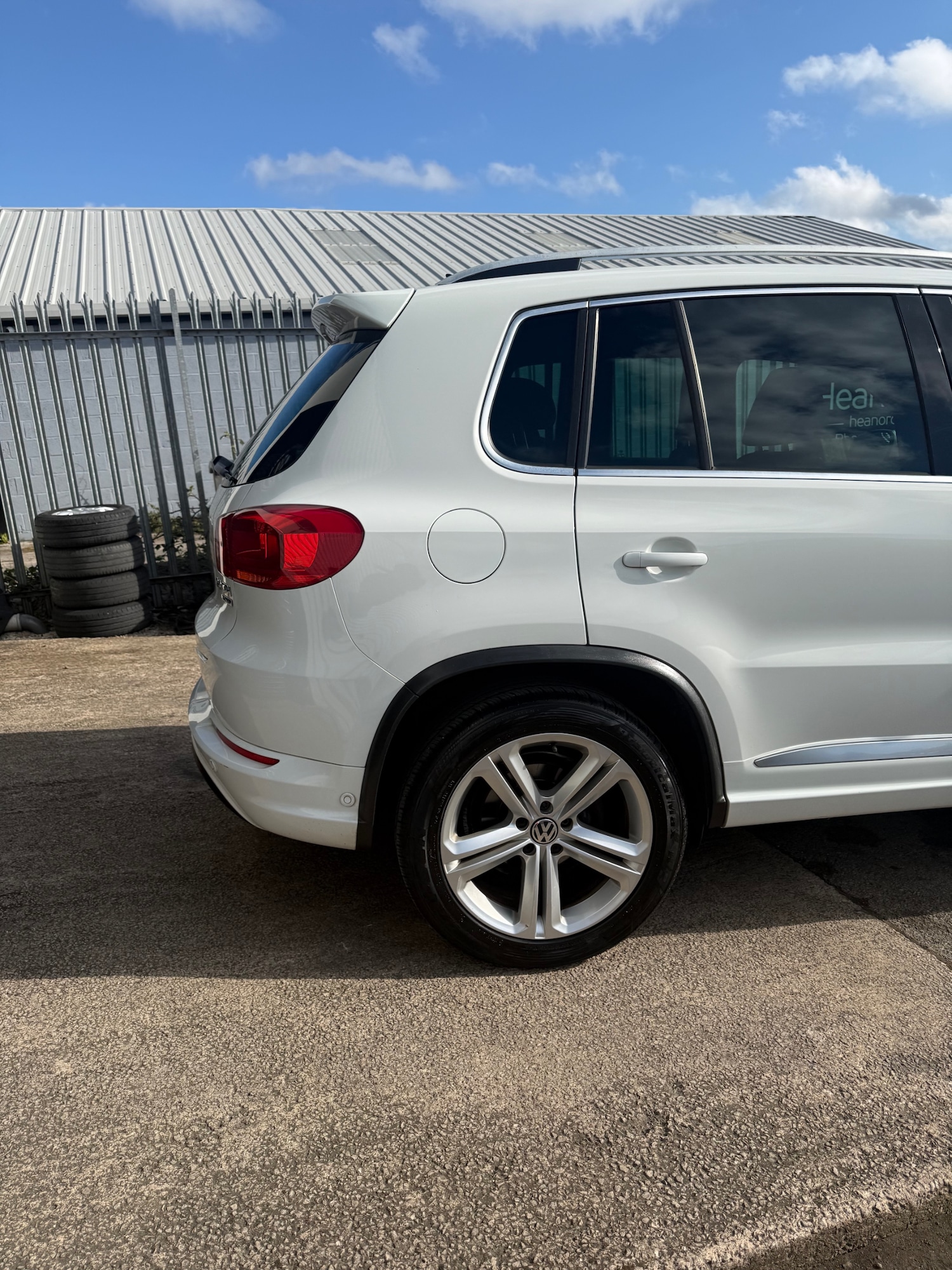 Used Volkswagen Tiguan 2014 for sale - 78081430: Photo 6