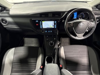 Used Toyota Auris 2018 for sale - 79463859: Photo