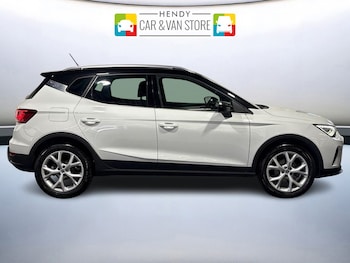 Used SEAT Arona 2024 for sale - 79386590: Photo