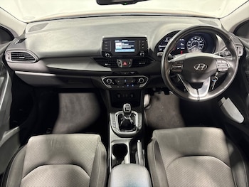 Used Hyundai i30 2017 for sale - 79199083: Photo