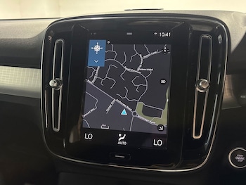 Used Volvo XC40 2022 for sale - 79386612: Photo