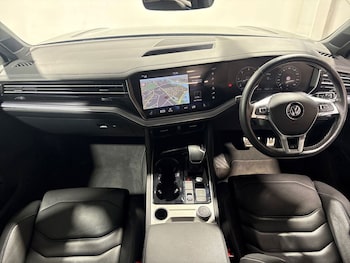 Used Volkswagen Touareg 2019 for sale - 79200481: Photo