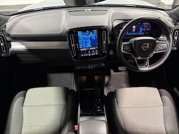 Used Volvo XC40 2023 for sale - 79199167: Photo