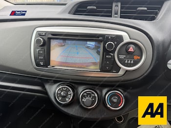 Used Toyota Yaris 2012 for sale - 78449811: Photo