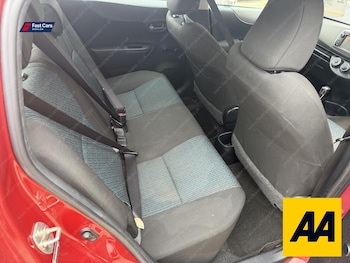 Used Toyota Yaris 2012 for sale - 78449811: Photo