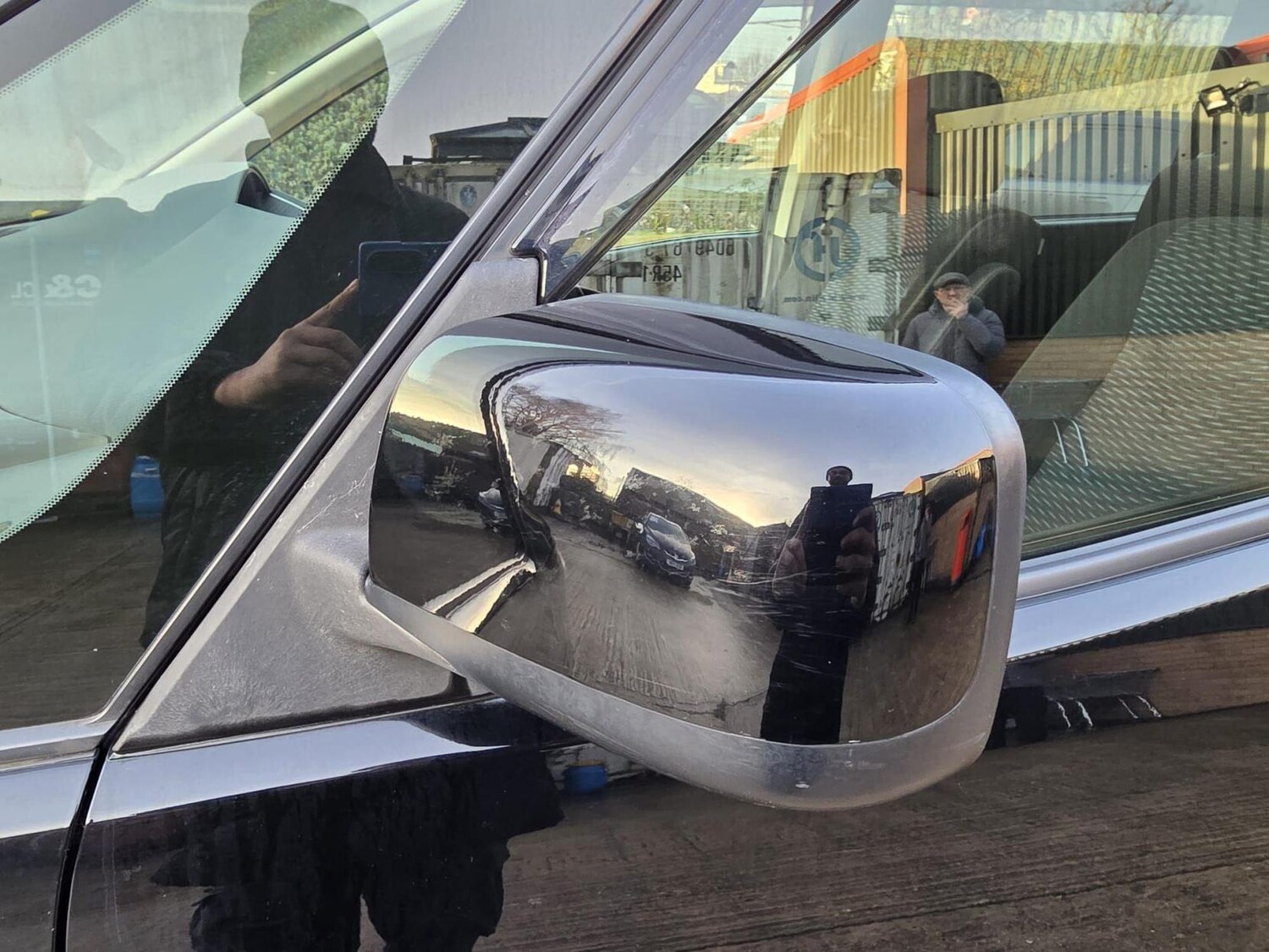 Used Nissan Serena 2025 for sale - 77865003: Photo 44