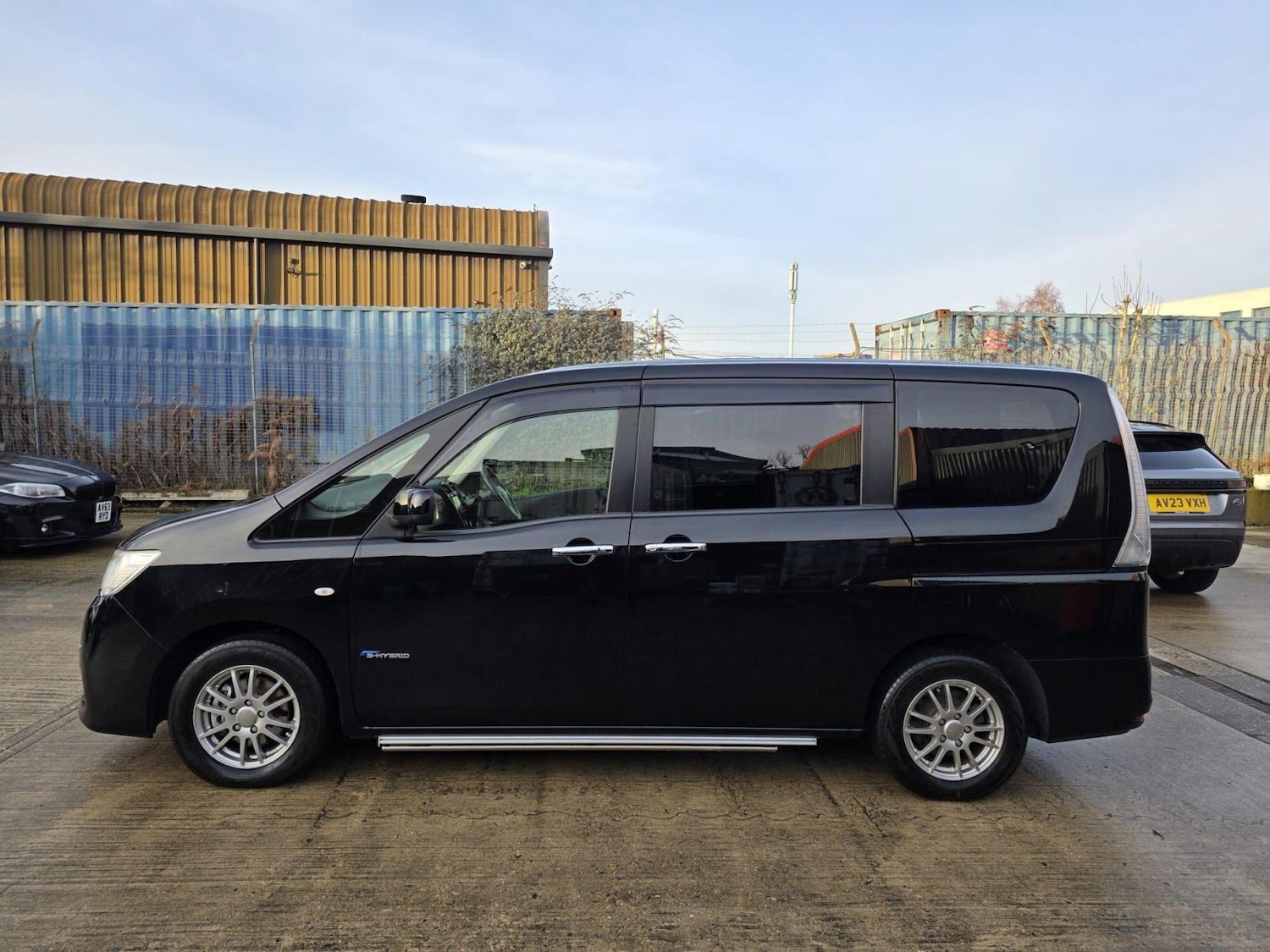 Used Nissan Serena 2025 for sale - 77865003: Photo 5