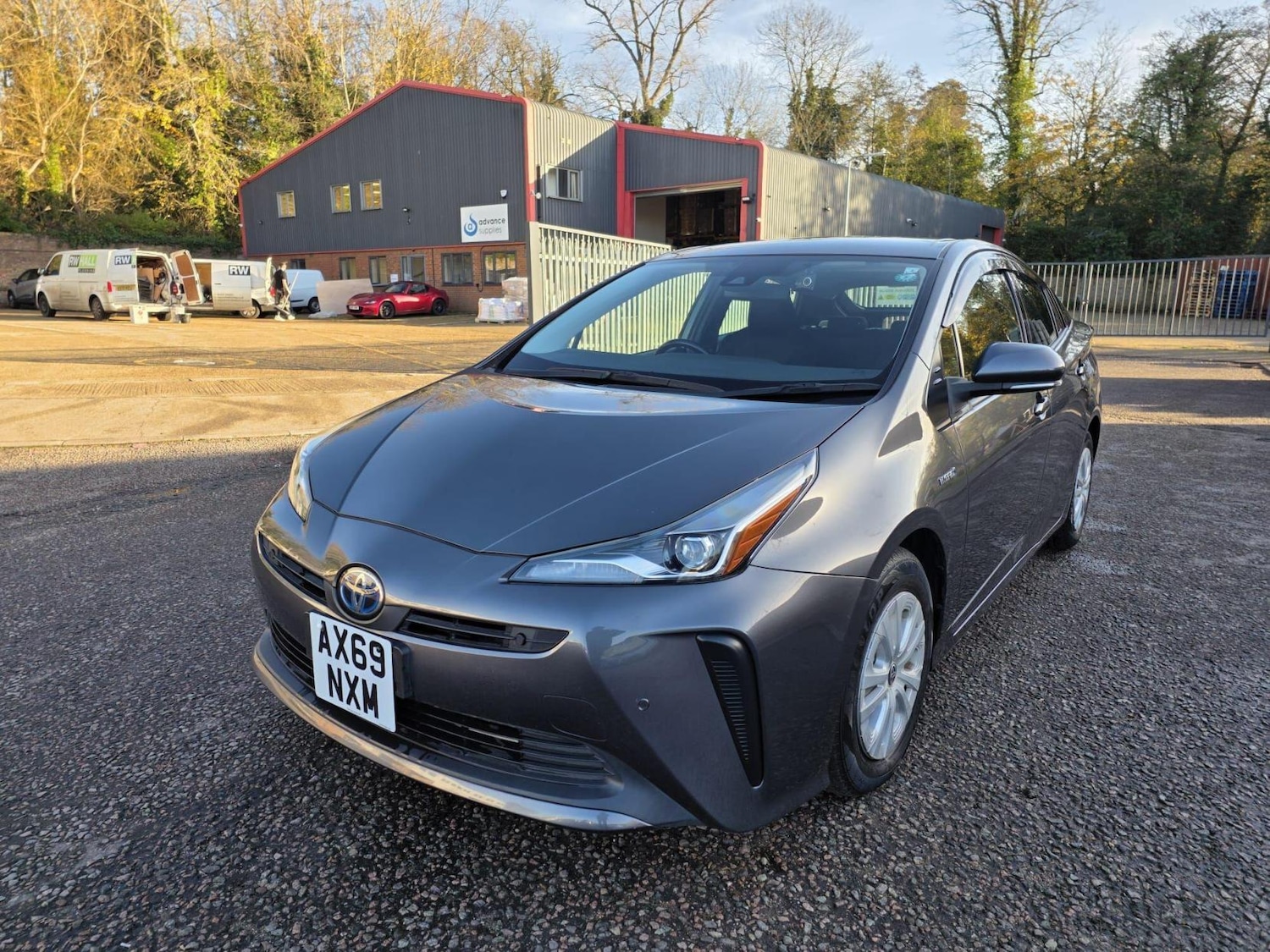 Used Toyota Prius 2025 for sale - 77941609: Photo 2