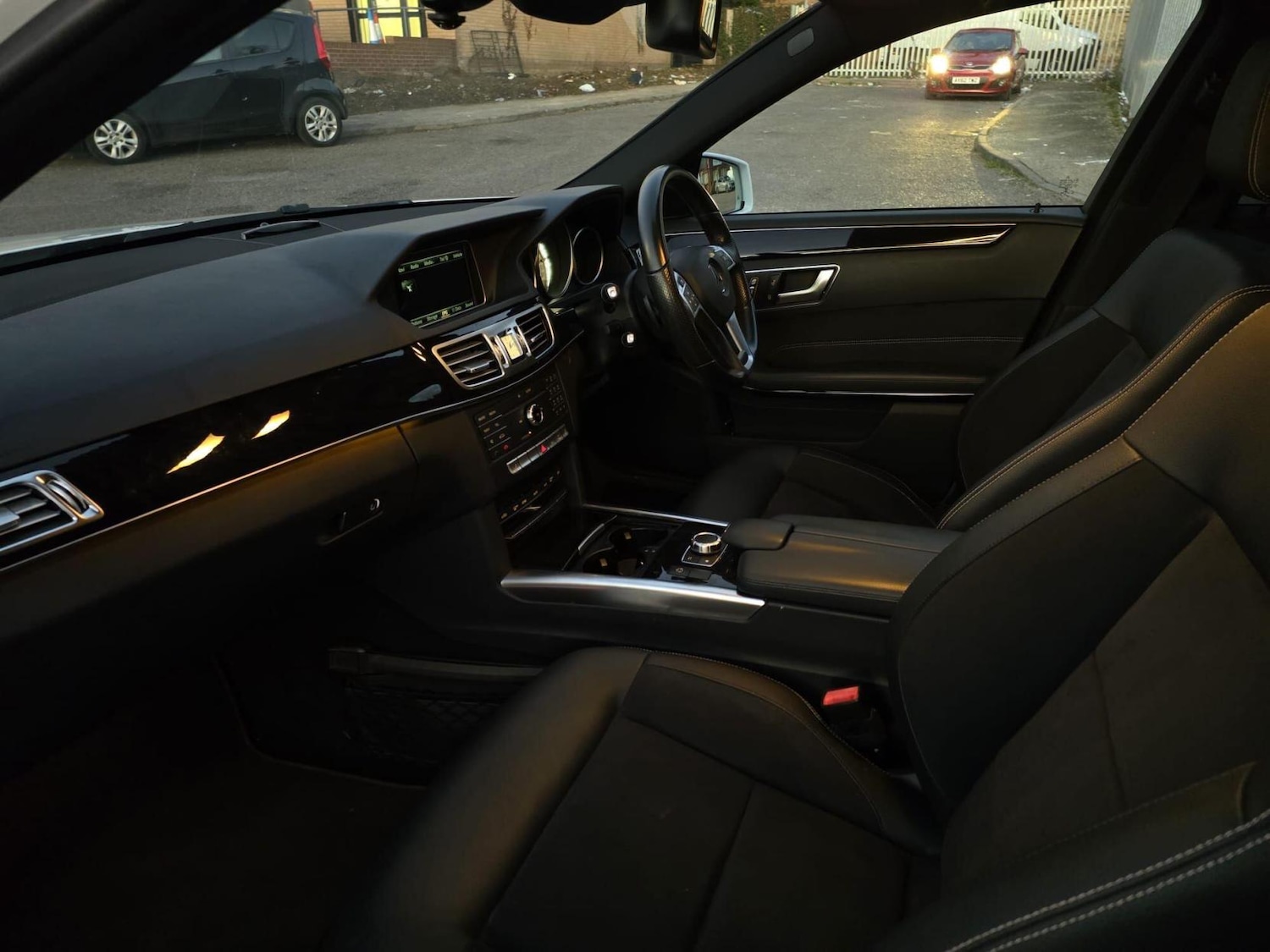 Used Mercedes-Benz E Class 2025 for sale - 77864952: Photo 13