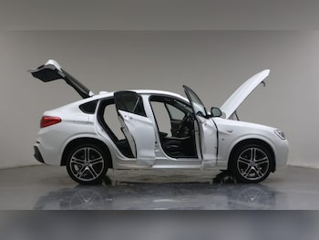 Used BMW X4 2017 for sale - 77688140: Photo