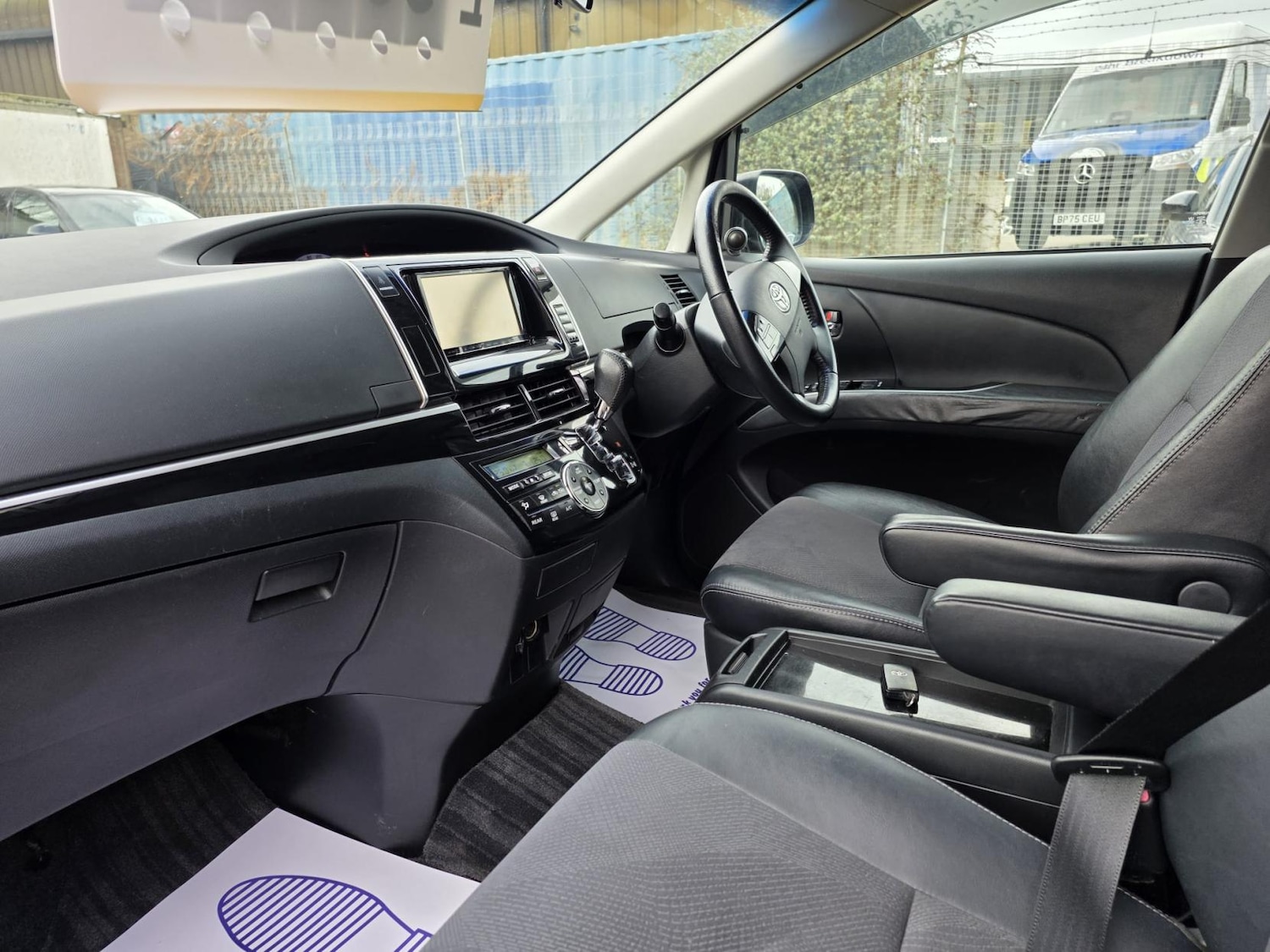 Used Toyota Estima 2026 for sale - 77941610: Photo 10