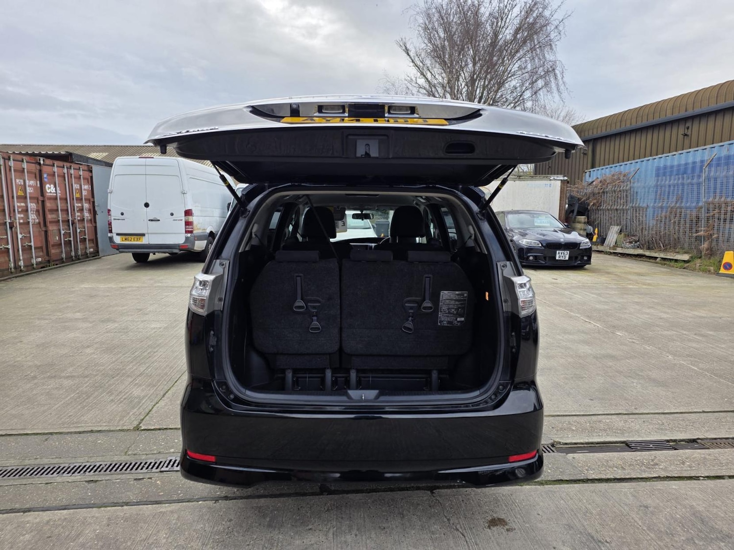 Used Toyota Estima 2026 for sale - 77941610: Photo 15