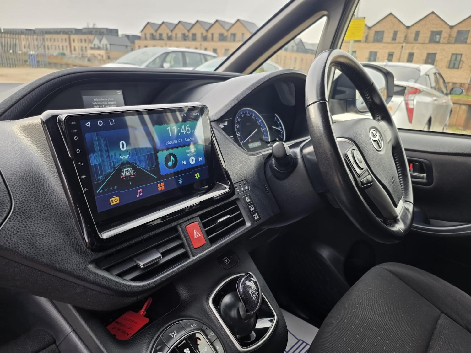 Used Toyota Noah 2015 for sale - 77982916: Photo 24