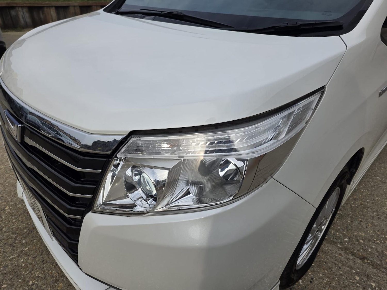 Used Toyota Noah 2015 for sale - 77982916: Photo 25