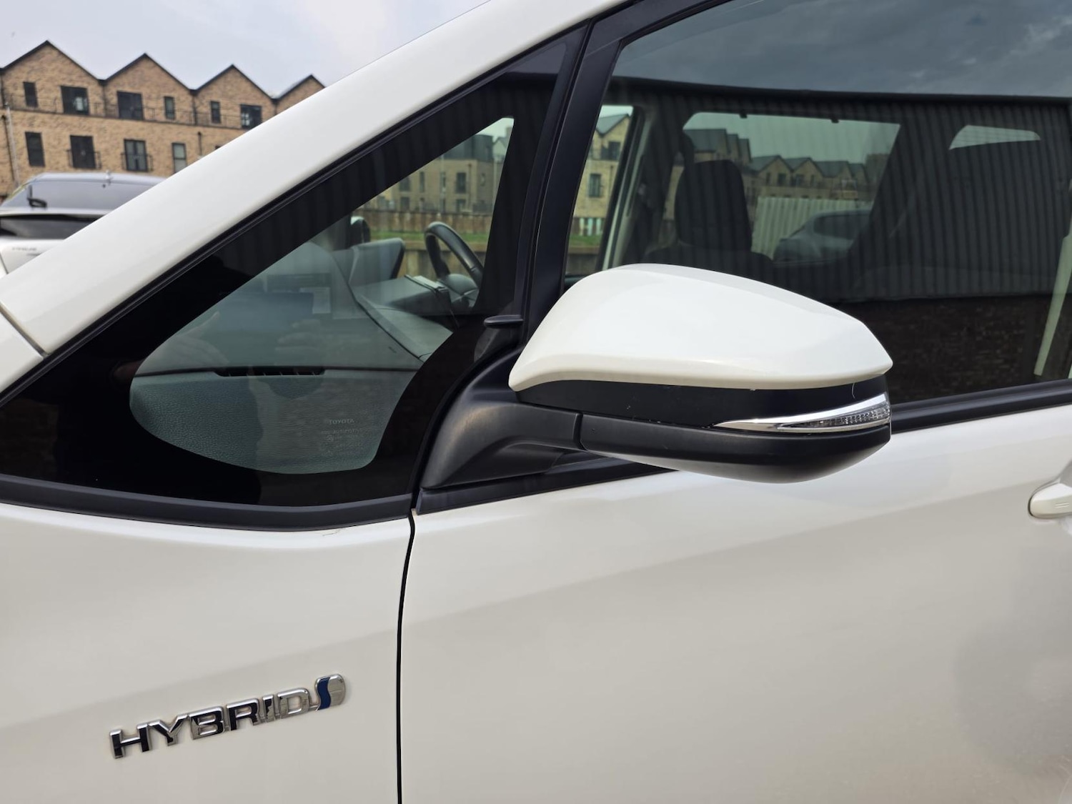 Used Toyota Noah 2015 for sale - 77982916: Photo 27