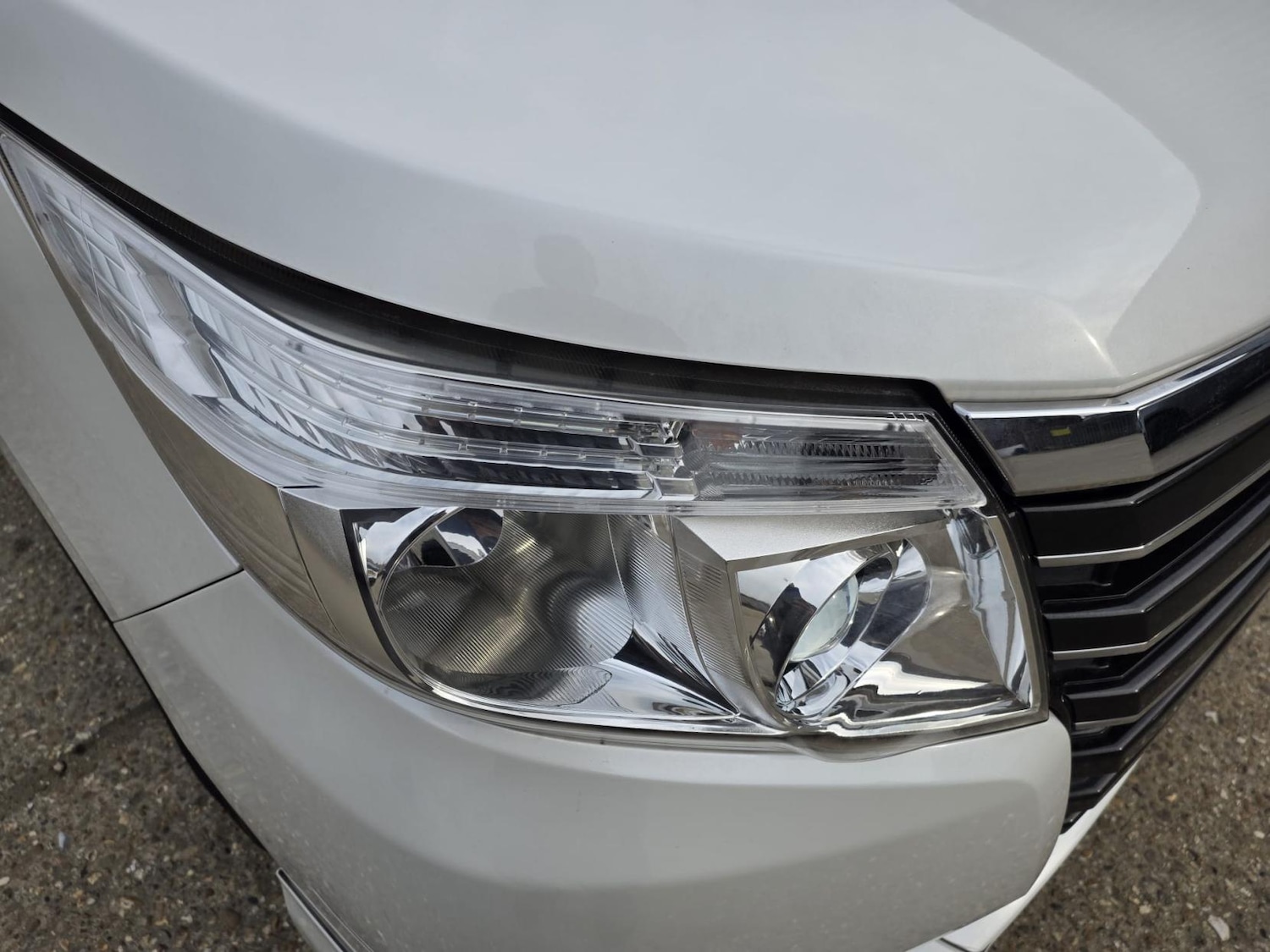 Used Toyota Noah 2015 for sale - 77982916: Photo 28