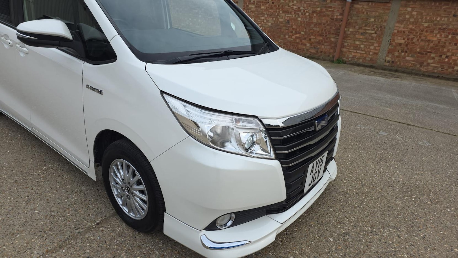Used Toyota Noah 2015 for sale - 77982916: Photo 8