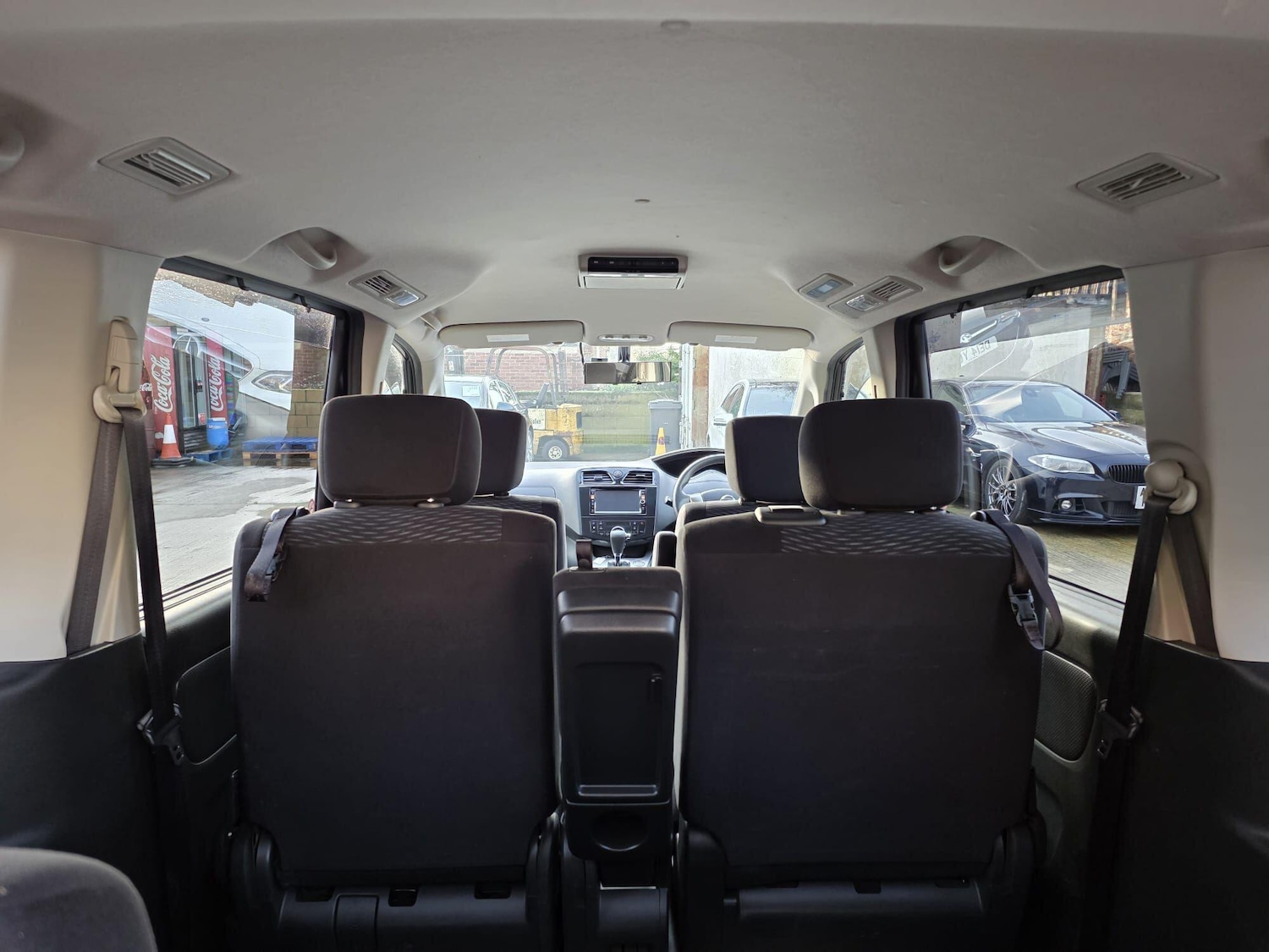 Used Nissan Serena 2025 for sale - 77456138: Photo 24