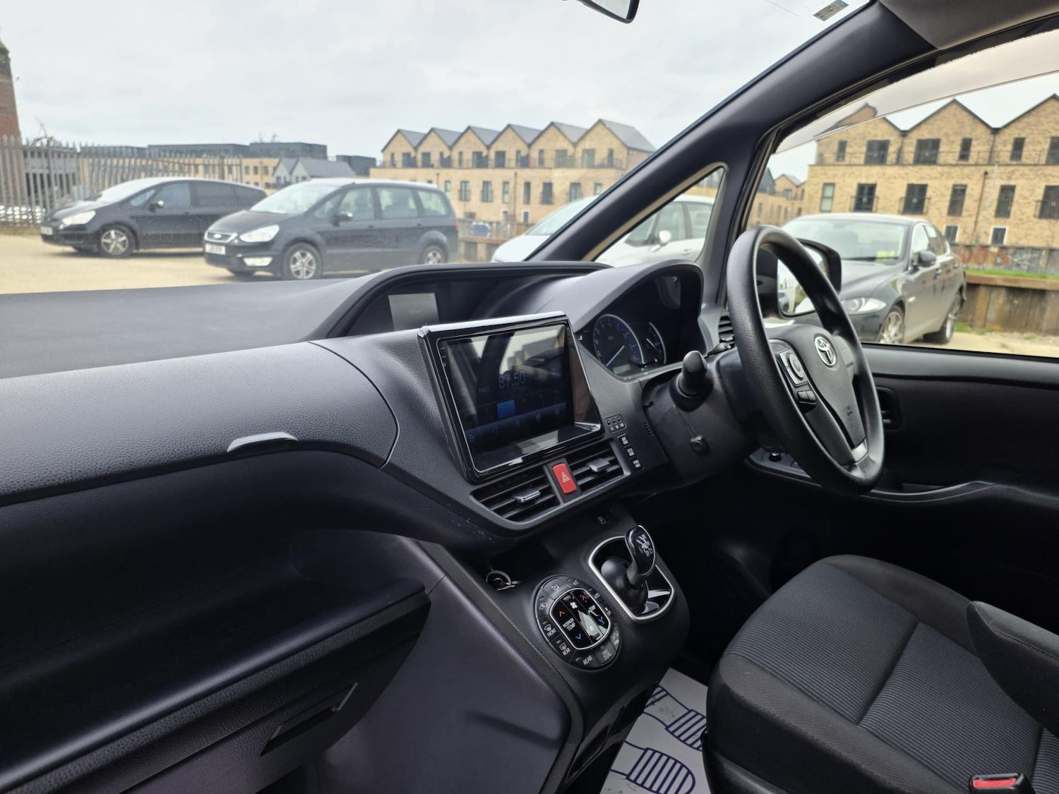 Used Toyota Noah 2026 for sale - 78008704: Photo 21