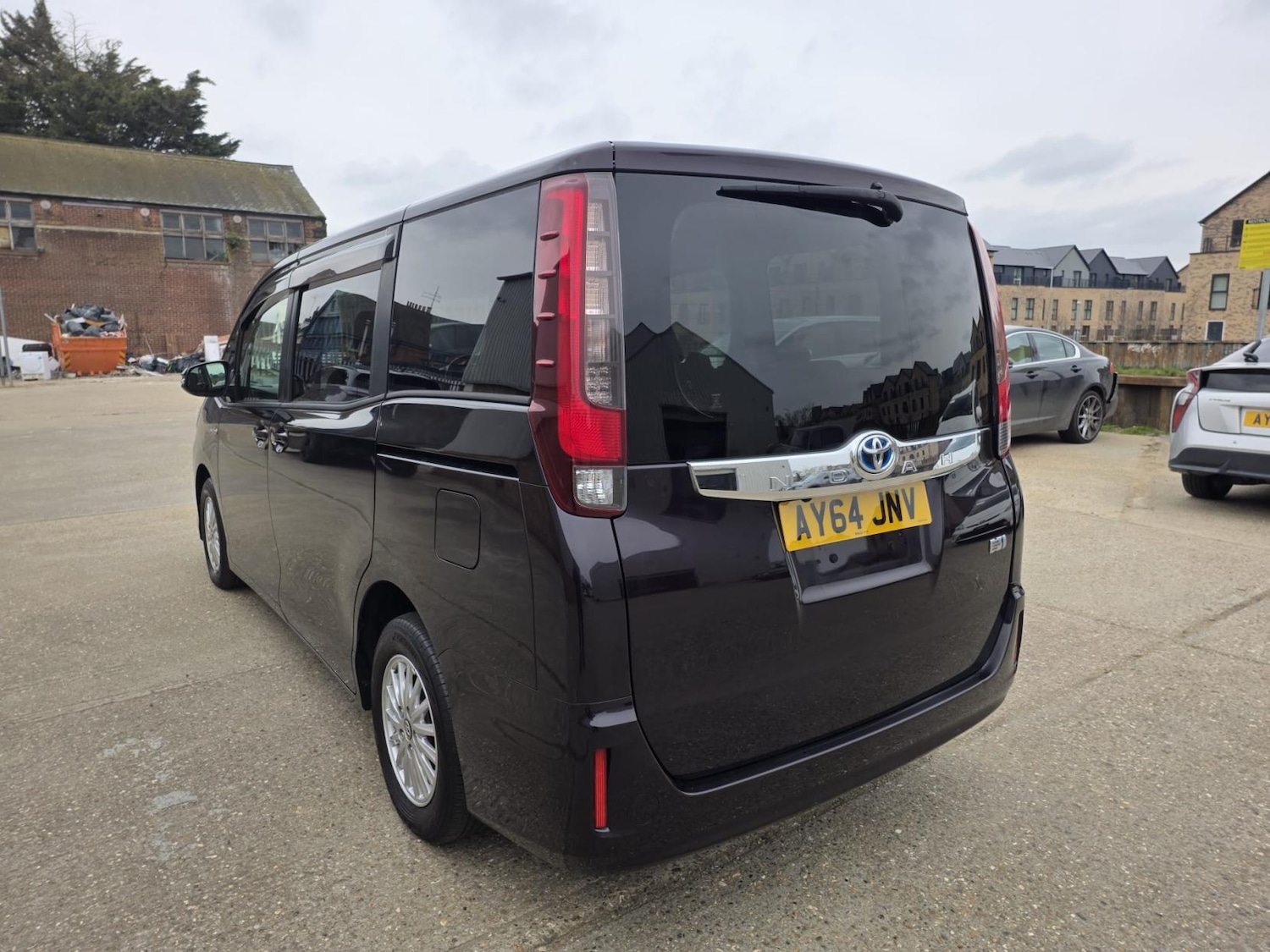 Used Toyota Noah 2026 for sale - 78008704: Photo 4