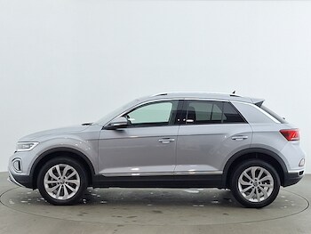 Used Volkswagen T-Roc 2024 for sale - 75408950: Photo