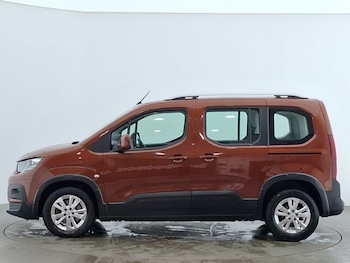 Used Peugeot Rifter 2019 for sale - 77656940: Photo