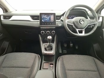 Used Renault Captur 2023 for sale - 79420195: Photo