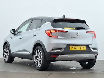 Used Renault Captur 2023 for sale - 79420195: Photo
