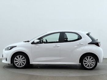 Used Toyota Yaris 2023 for sale - 79207475: Photo