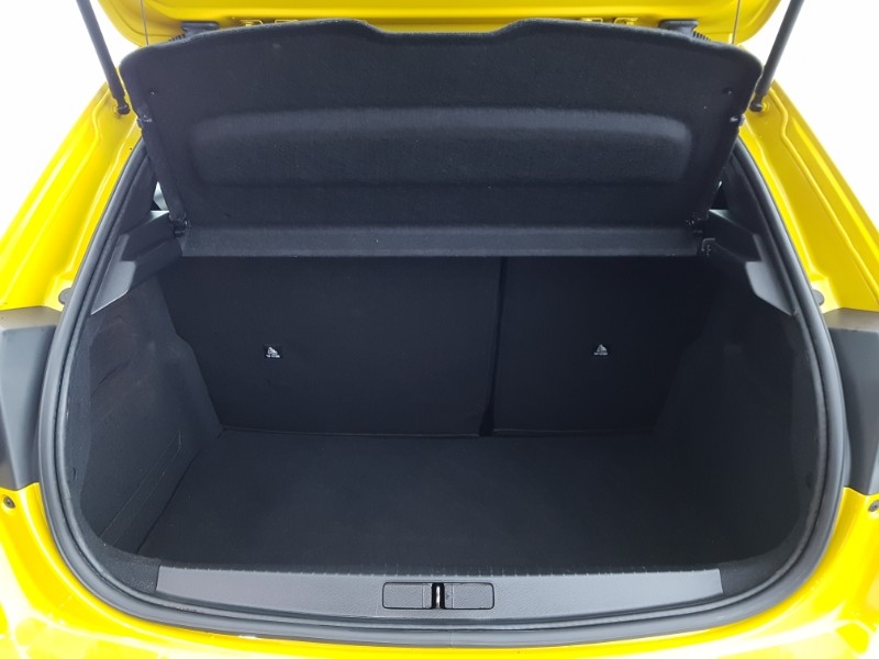 Used Peugeot 208 2020 for sale - 76301953: Photo 8