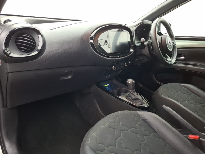 Used Toyota Aygo X 2022 for sale - 76695894: Photo 5