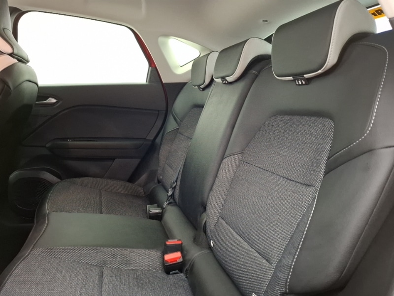 Used Renault Captur 2023 for sale - 77928120: Photo 6