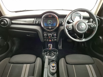 Used MINI Hatch 2019 for sale - 78654254: Photo