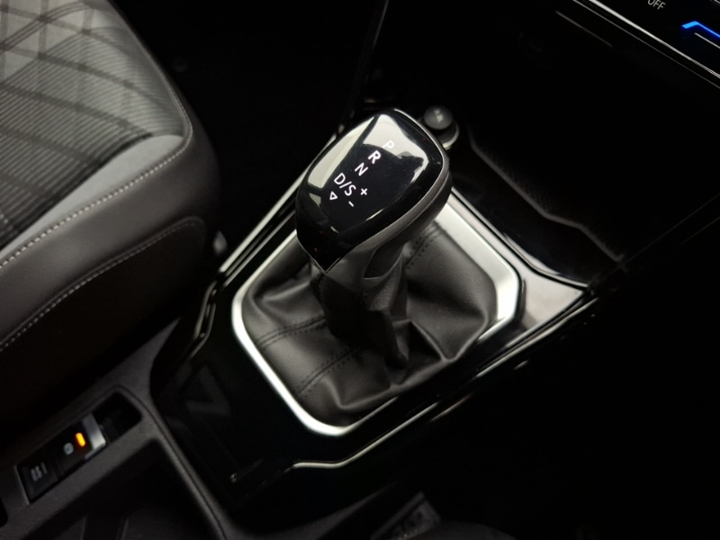 Used Volkswagen T-Roc 2025 for sale - 77265047: Photo 13