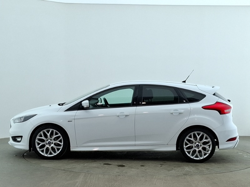 Used Ford Focus 2016 for sale - 77208908: Photo 4
