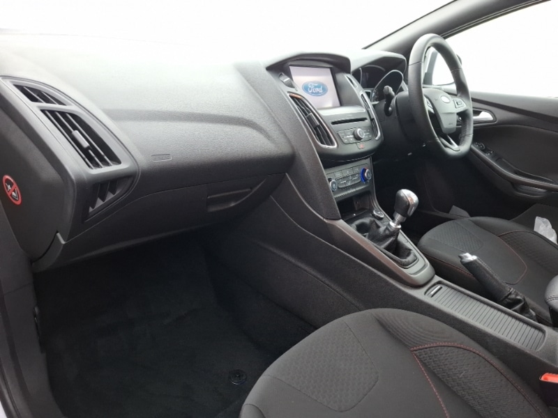 Used Ford Focus 2016 for sale - 77208908: Photo 5